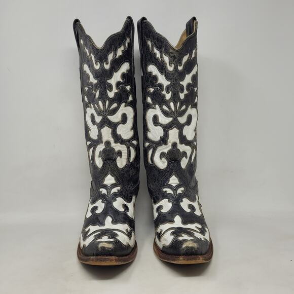 Corral Black Heeled Boots with Ornate Embroidery - Picture 3 of 14